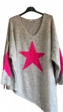 Load image into Gallery viewer, Capri Bold Star Jumper in Grey and Pink
